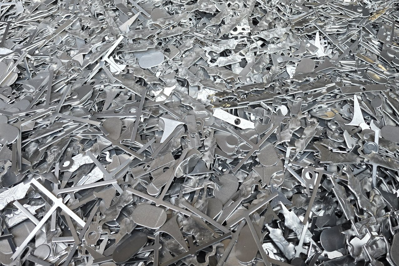 Busheling steel scrap
